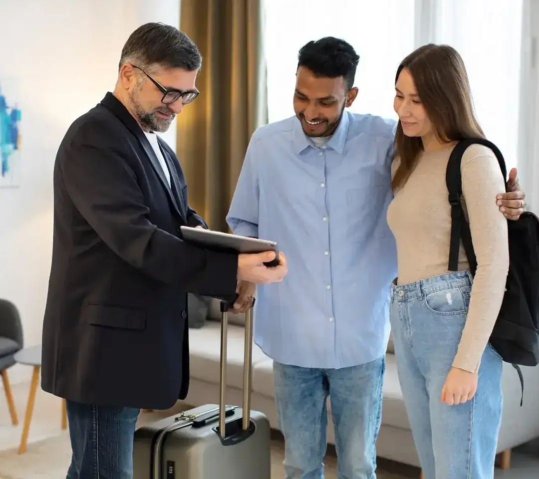 Recruiter guiding a job seeker